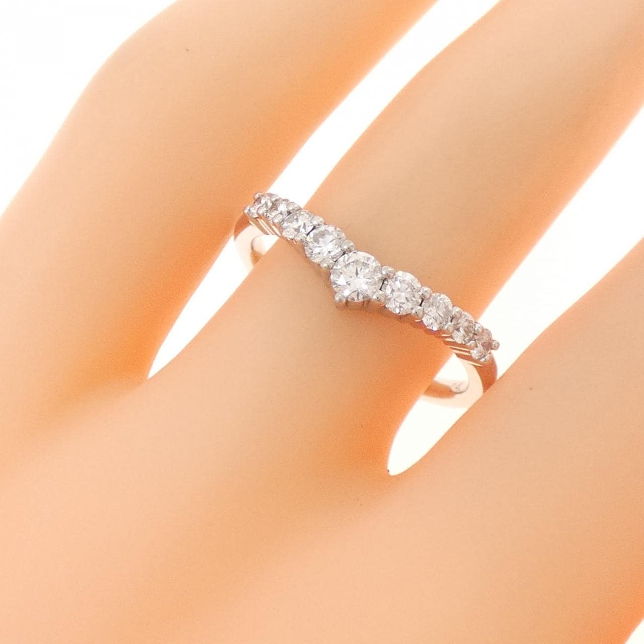 ジーエスティービー ダイヤモンド リング 0.40CT