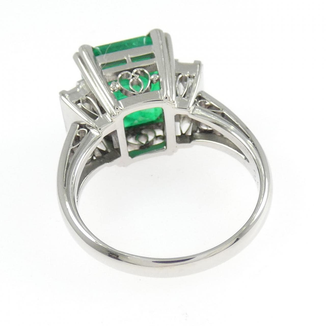 PT900 エメラルド リング 3.44CT