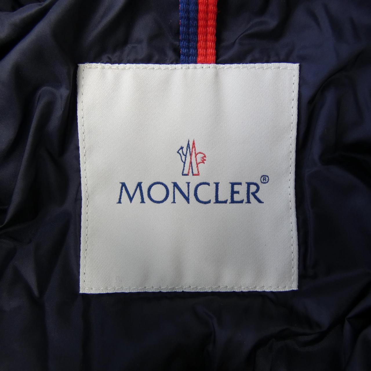 モンクレール MONCLER CHEVERNY ダウンジャケット
