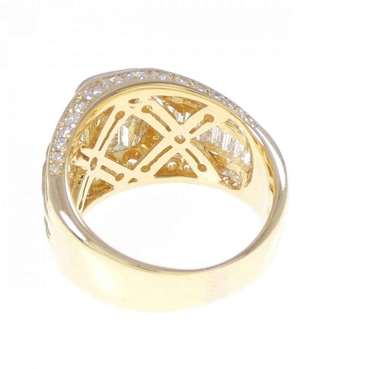 K18YG ダイヤモンド リング 2.280CT M VS2 エメラルドカット