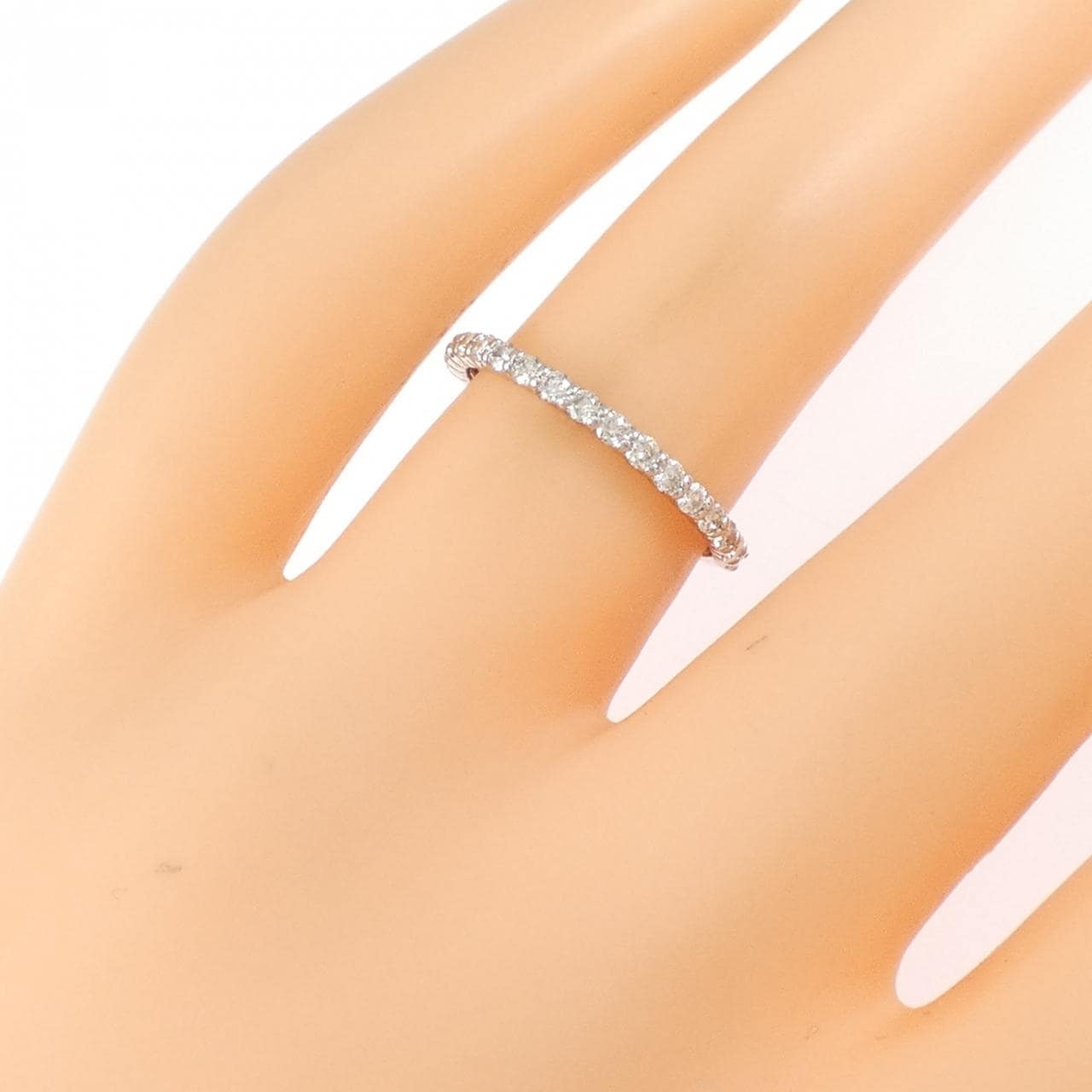 PT950 ハーフエタニティ ダイヤモンド リング 0.30CT