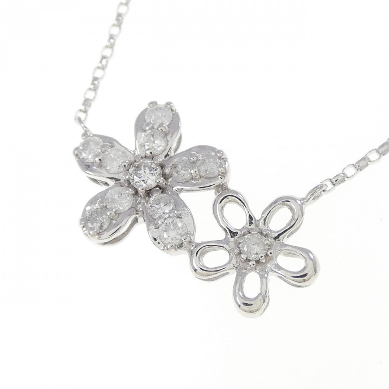 K10WG フラワー ダイヤモンド ネックレス
