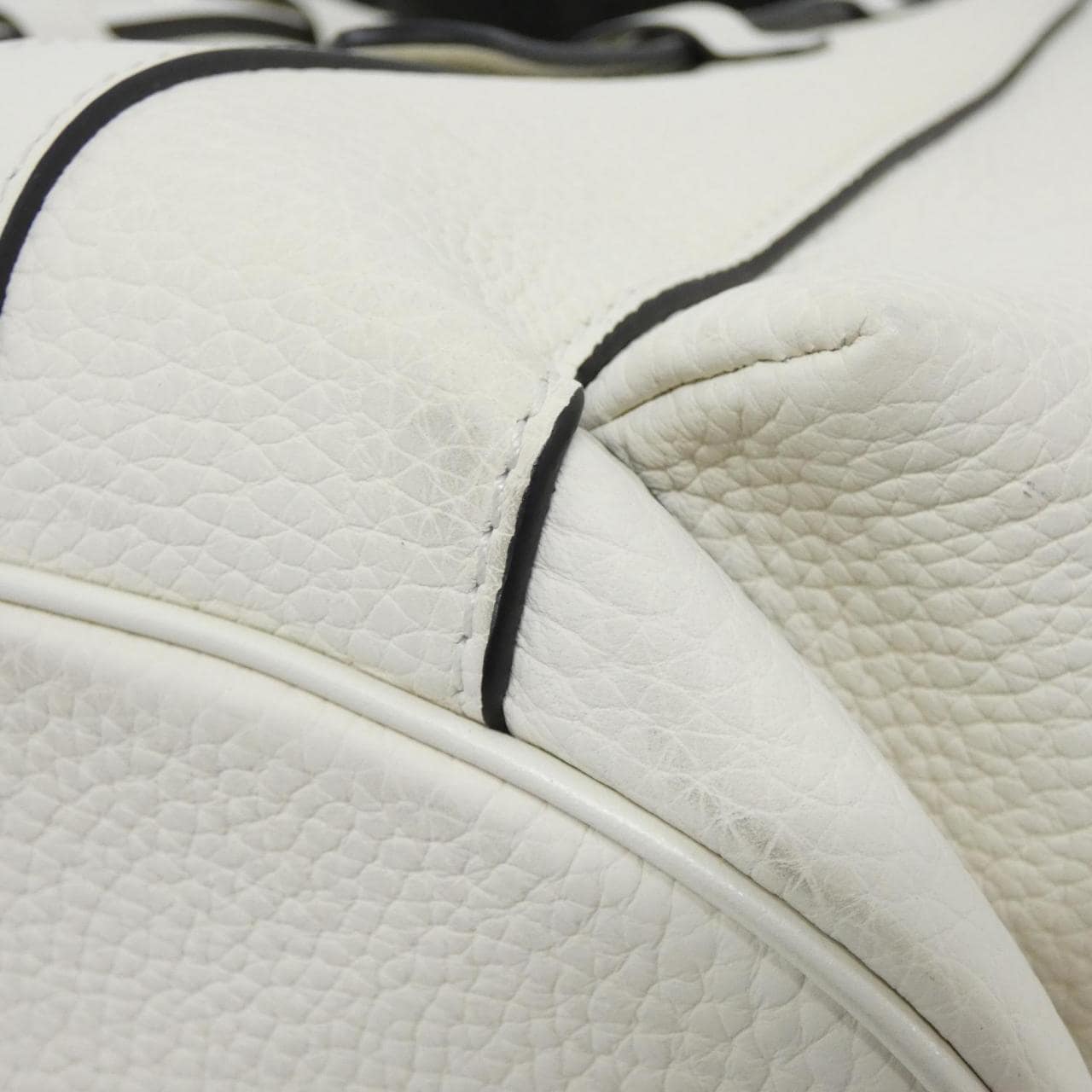 ルイヴィトン トリヨン クリストファー トート M58477 バッグ