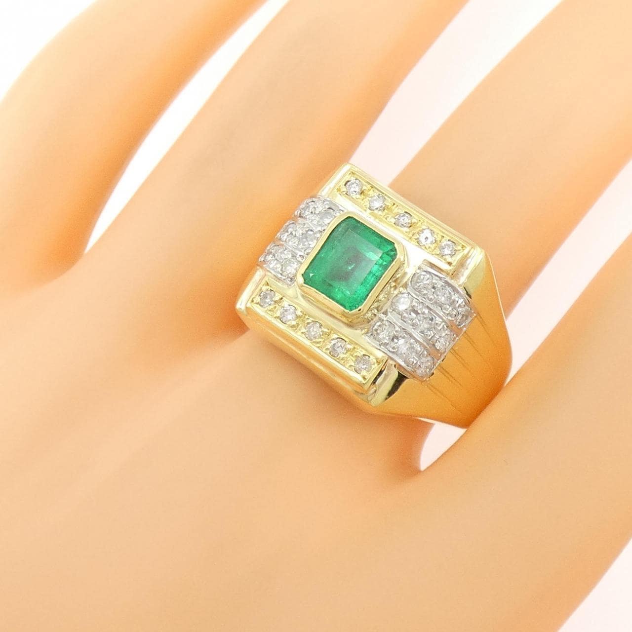 K18YG/PT900 エメラルド リング 1.11CT