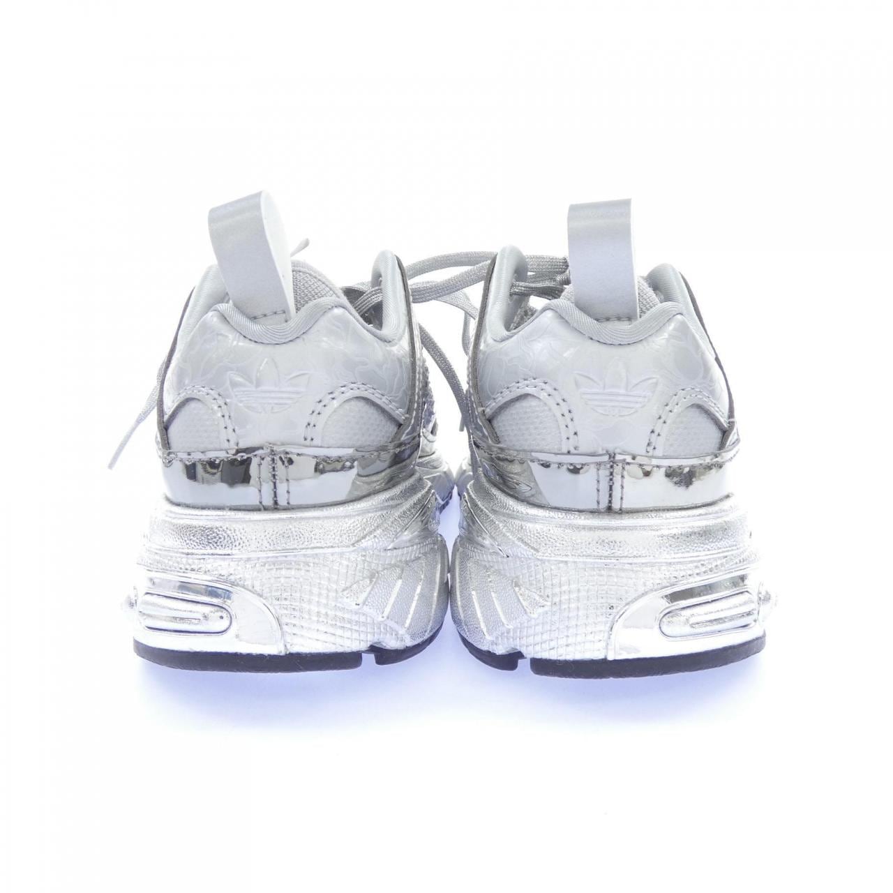 アディダス ADIDAS JP7374 スニーカー