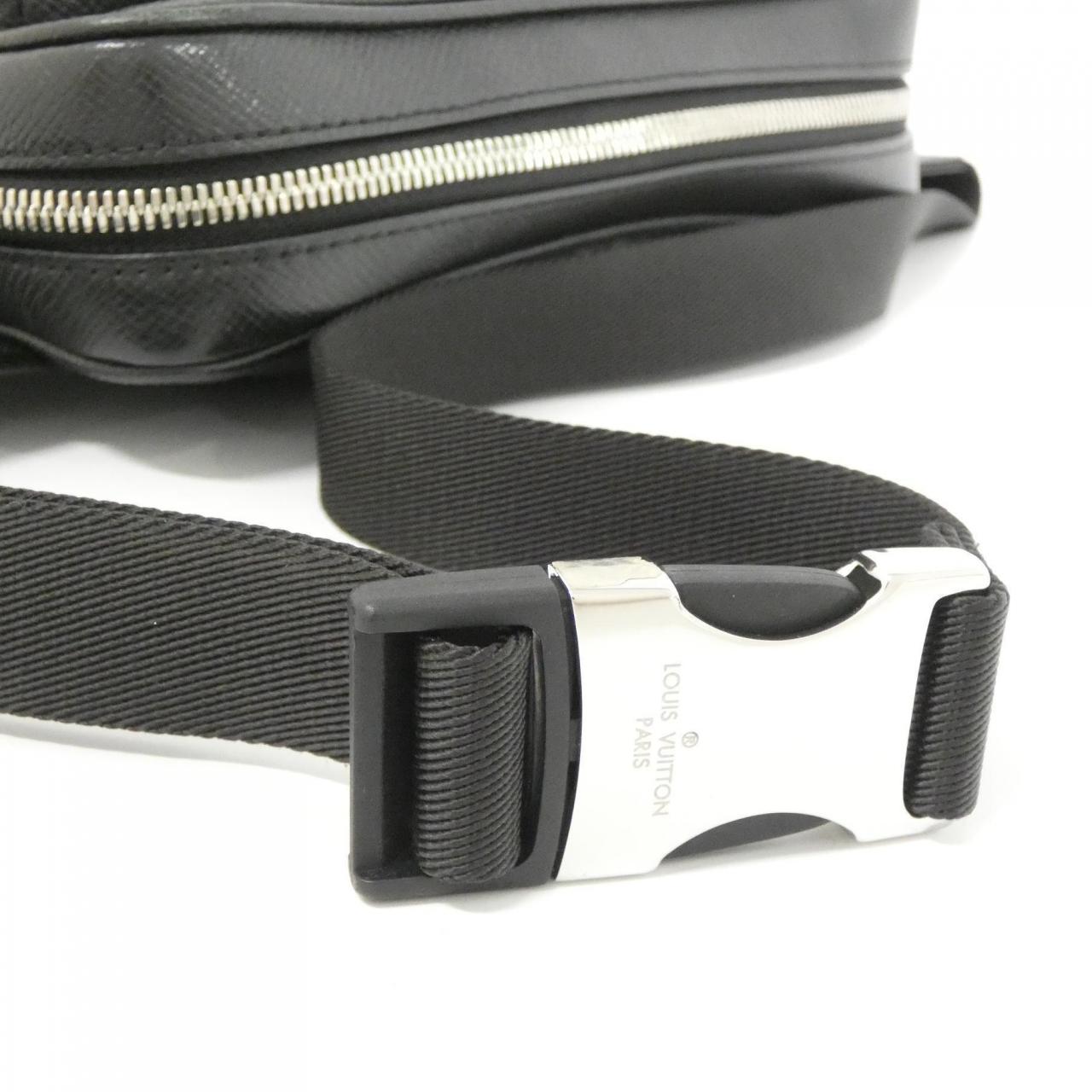 LOUIS VUITTON Taiga Rama 腰包户外 M30245 单肩包
