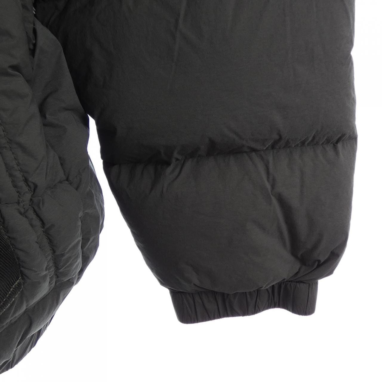 ストーンアイランド STONE ISLAND S15 4100040 S0028 V0062 ダウンジャケット