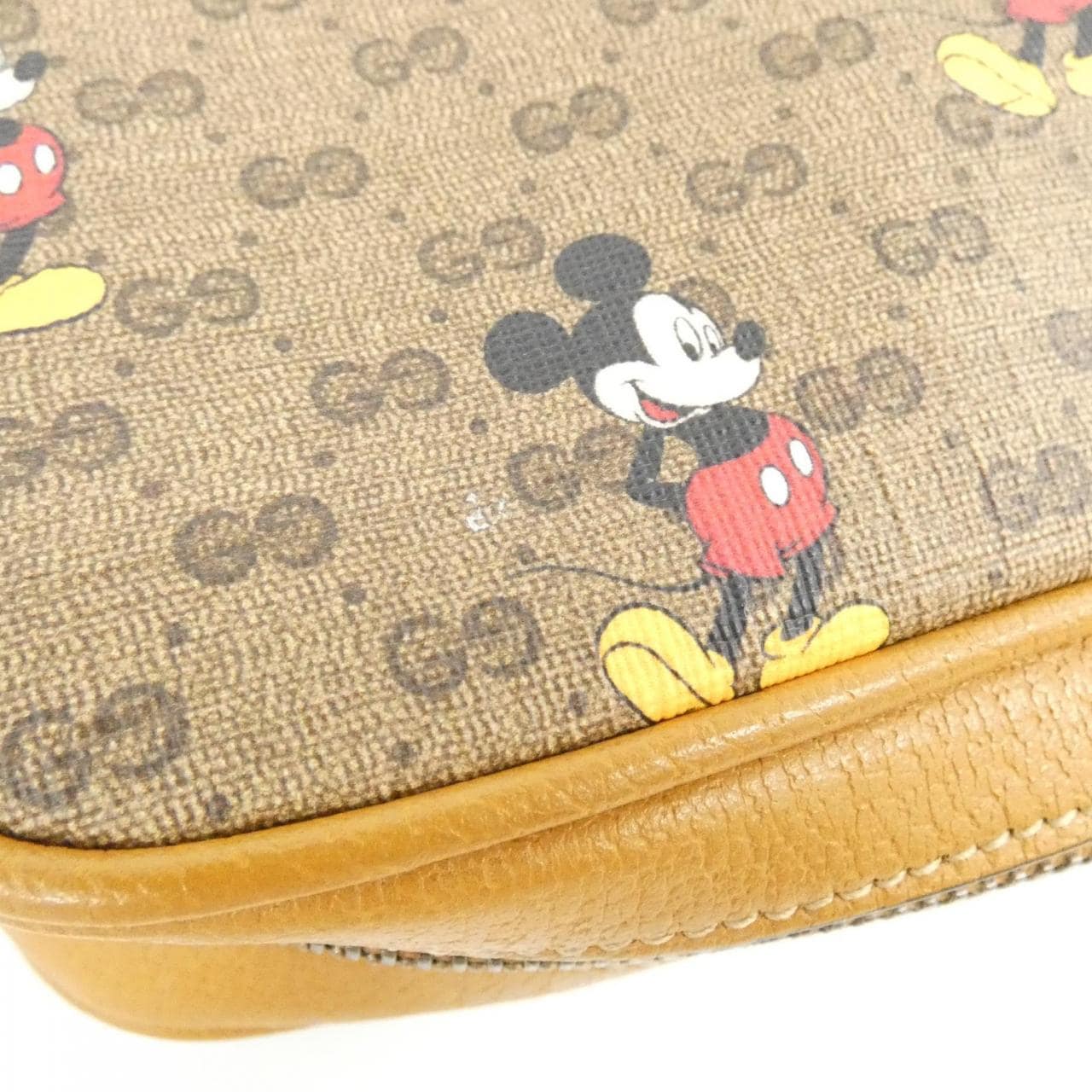 グッチ 602536 HWUBM ショルダーバッグ