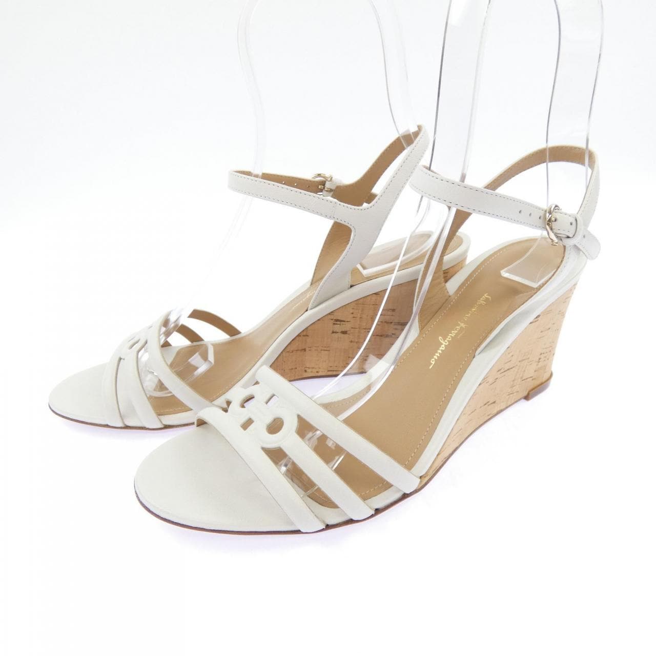 サルヴァトーレフェラガモ SALVATORE FERRAGAMO サンダル