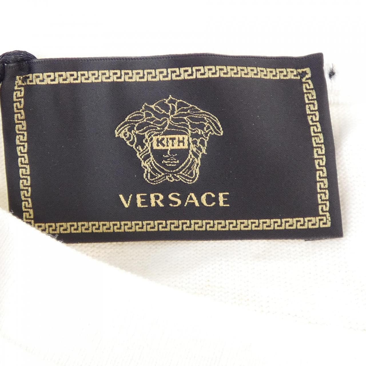 ヴェルサーチェ VERSACE A83238 Tシャツ