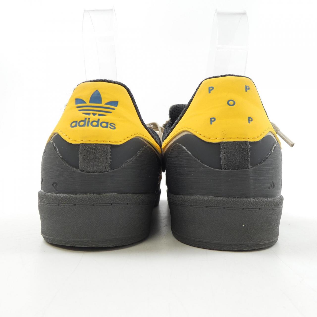 アディダス ADIDAS スニーカー