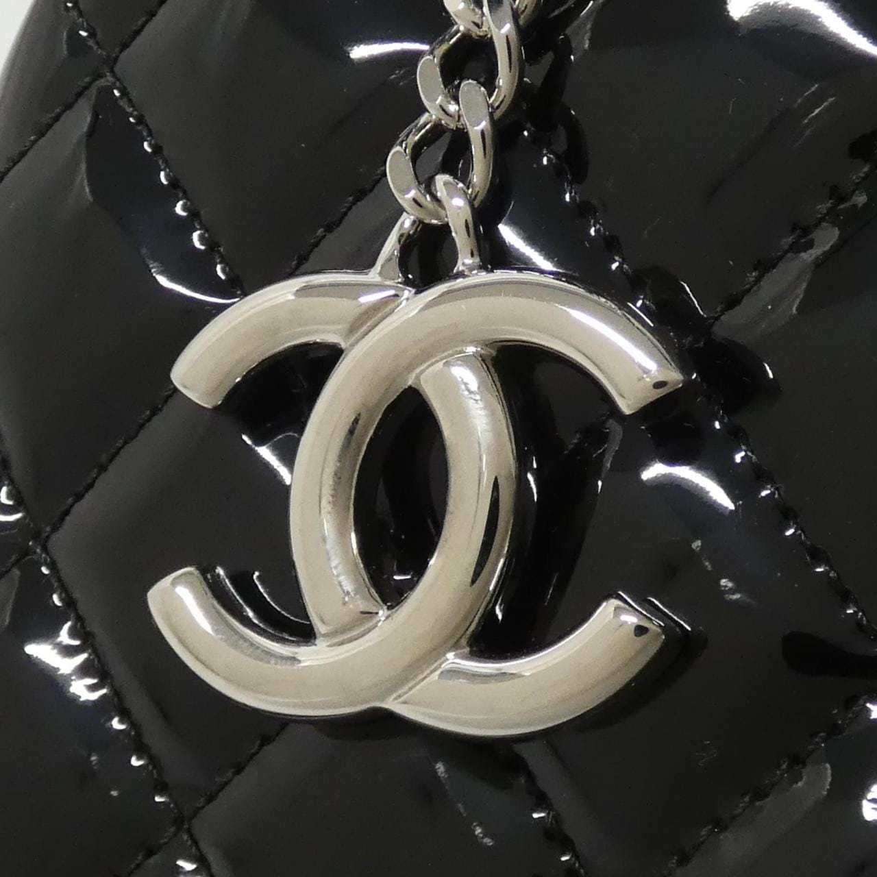 シャネル マドモアゼル ライン 50557 ショルダーバッグ