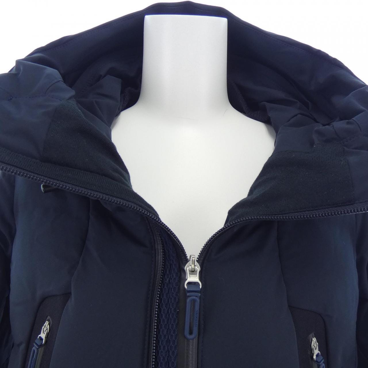 Descente DESCENTE down jacket