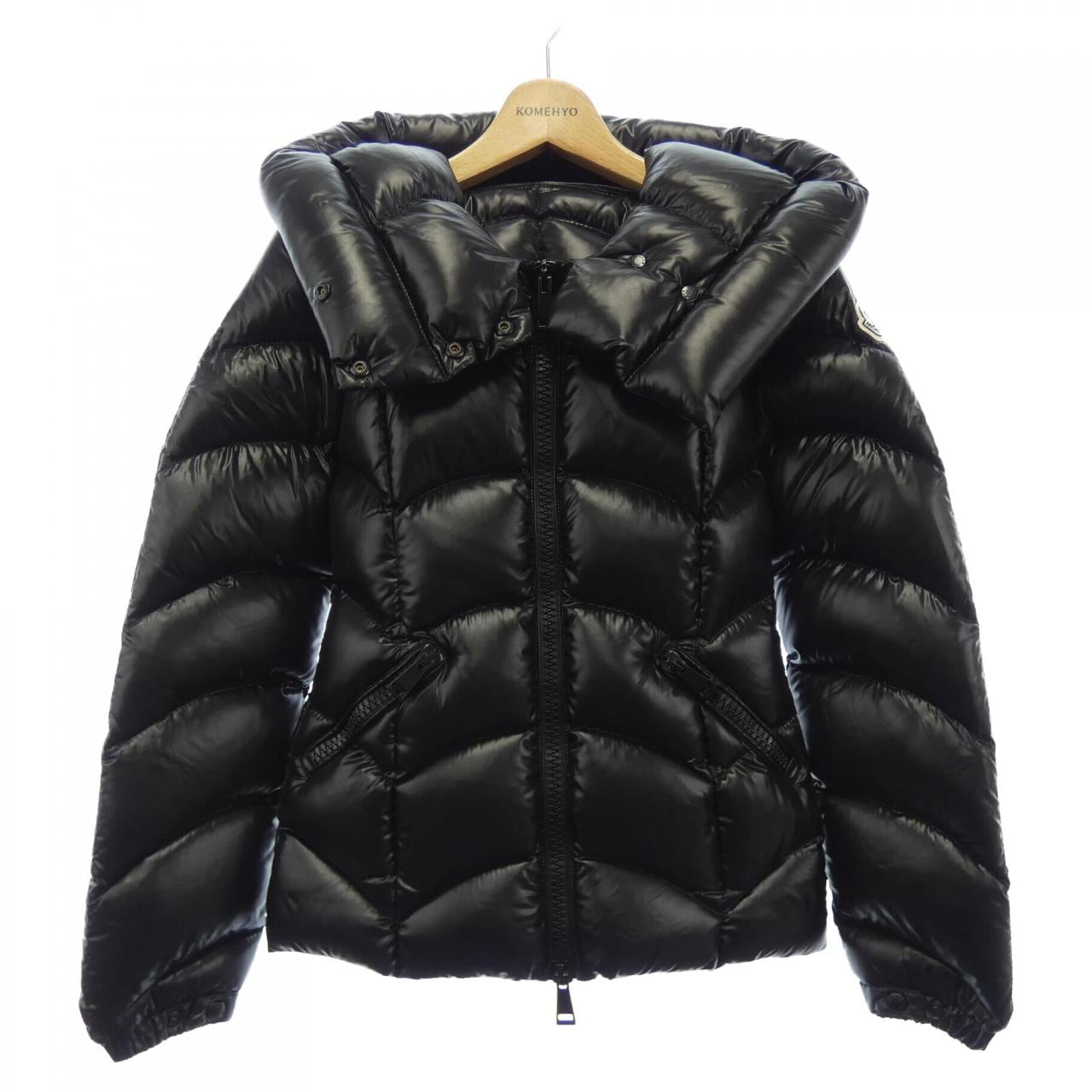 モンクレール MONCLER ダウンジャケット