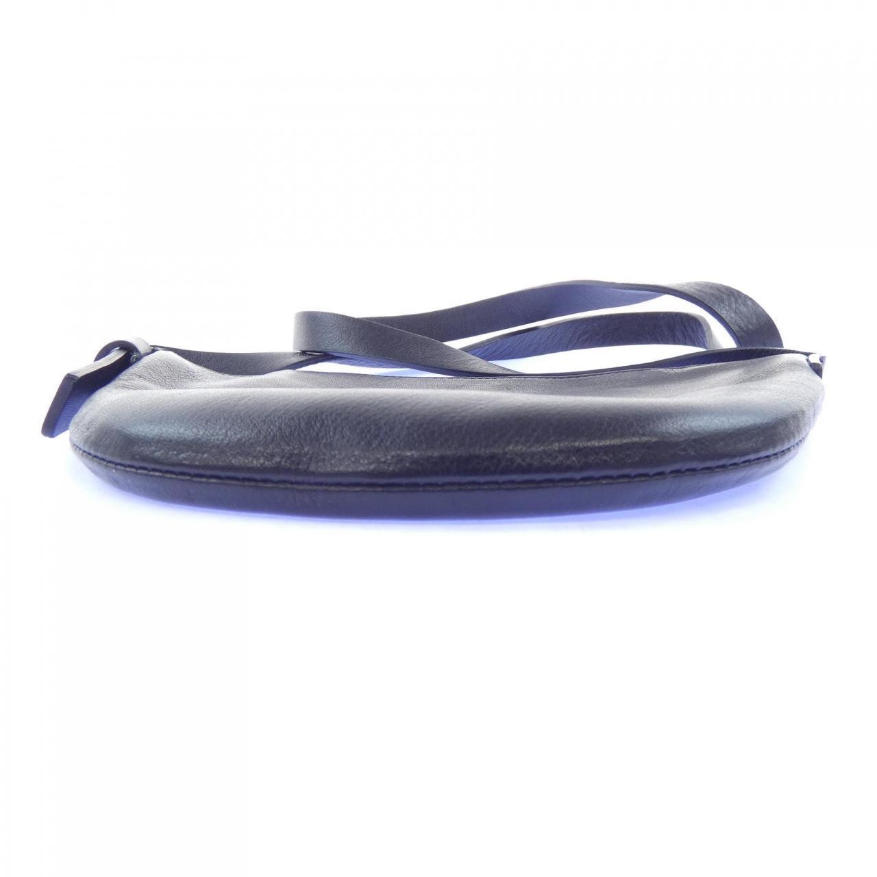BUCKET BAGGAGE BAG