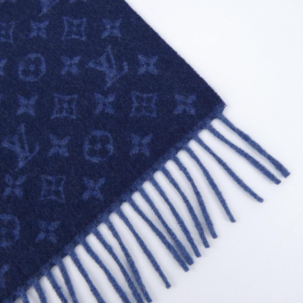 ルイヴィトン LOUIS VUITTON モノグラム グラディエント M70257 MUFFLER