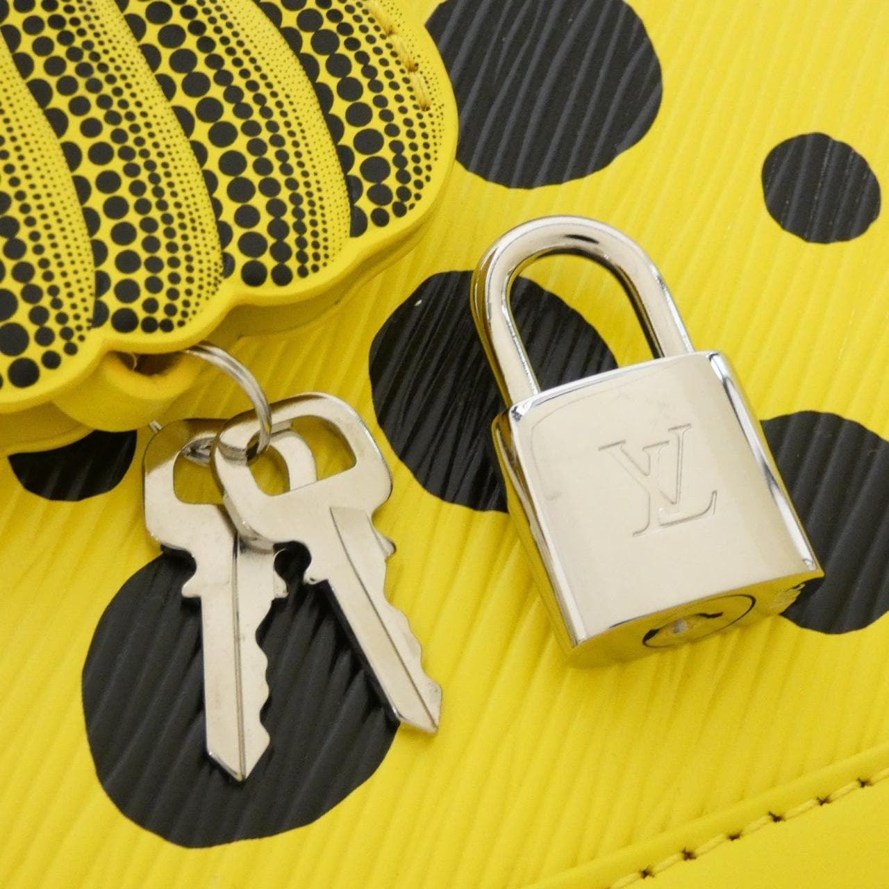 ルイヴィトン エピ(LV X YK) アルマBB M21700 バッグ