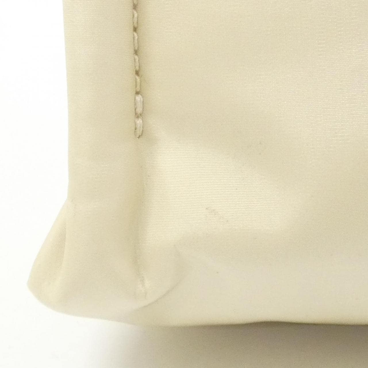 クロエ ウッディー ミディアム トート CHC23WS383 L41 バッグ