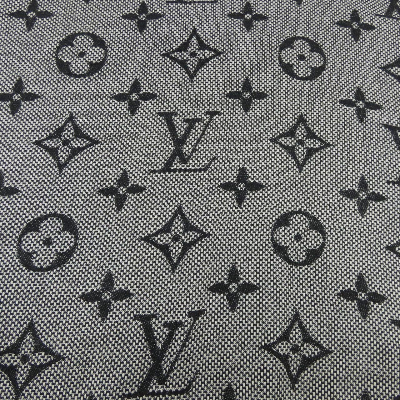 LOUIS VUITTON路易威登披肩