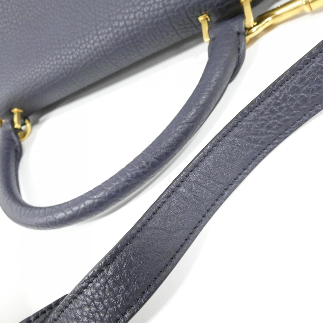 セリーヌ スモール トラペーズ 174683ZTB バッグ