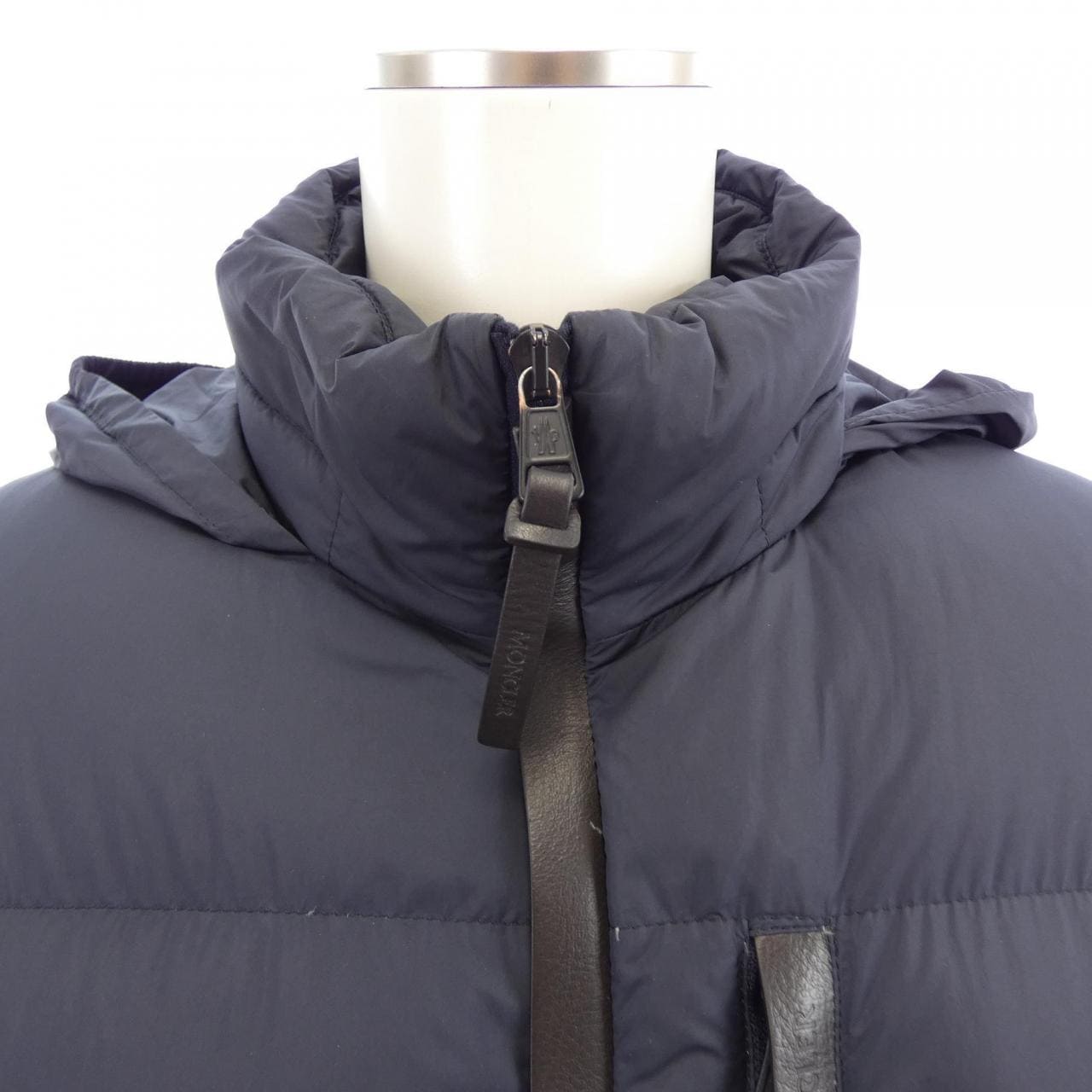 モンクレール MONCLER BESBRE ダウンジャケット