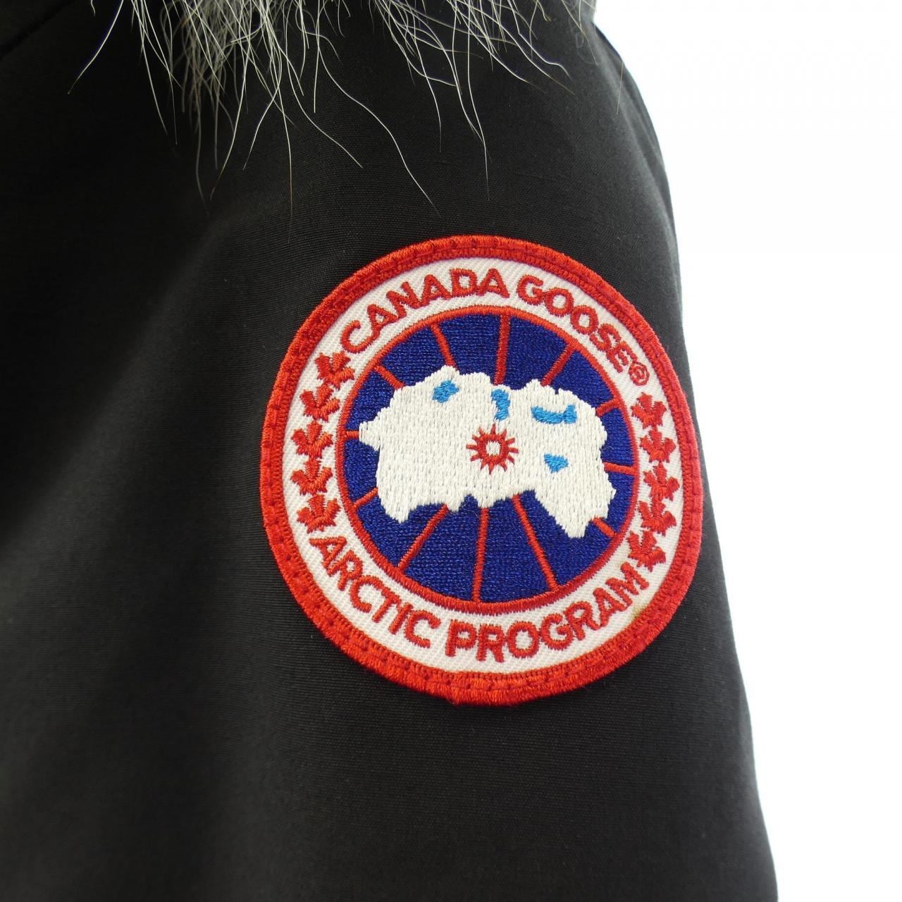 Canada goose CANADA GOOSE down jacket