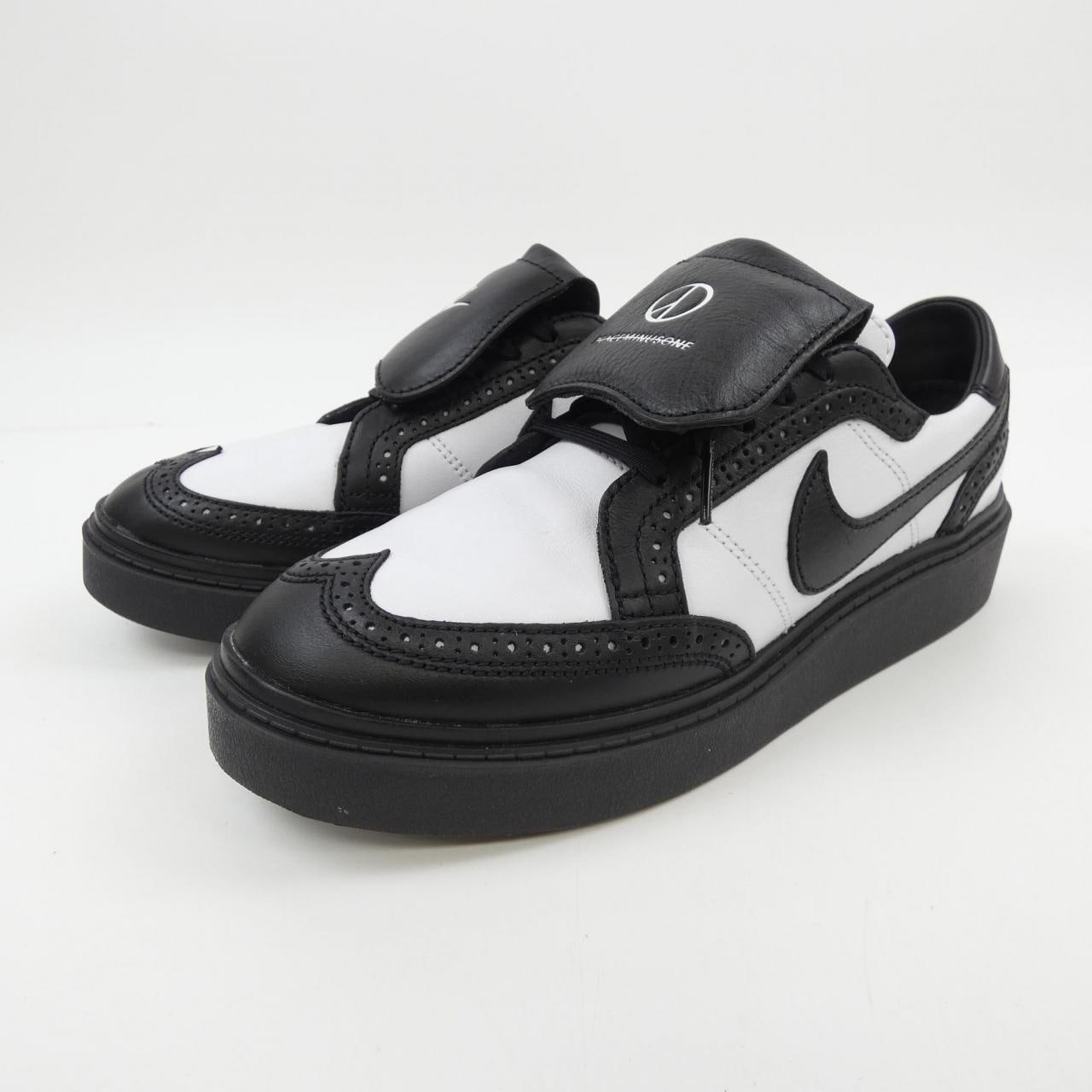 ナイキ NIKE スニーカー