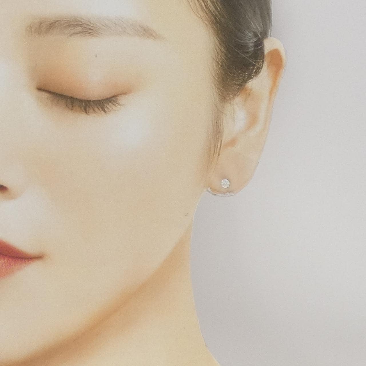 PT900 ソリティア ダイヤモンド ピアス 0.30CT