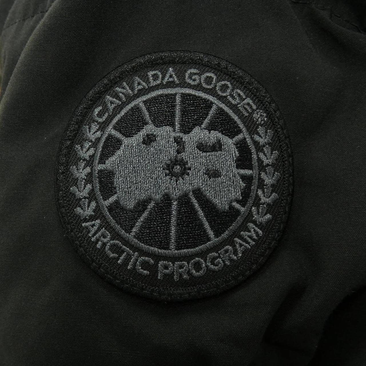 カナダグース CANADA GOOSE BLACK LABEL 2048MB WYNDHAM ウィンダム ダウンジャケット