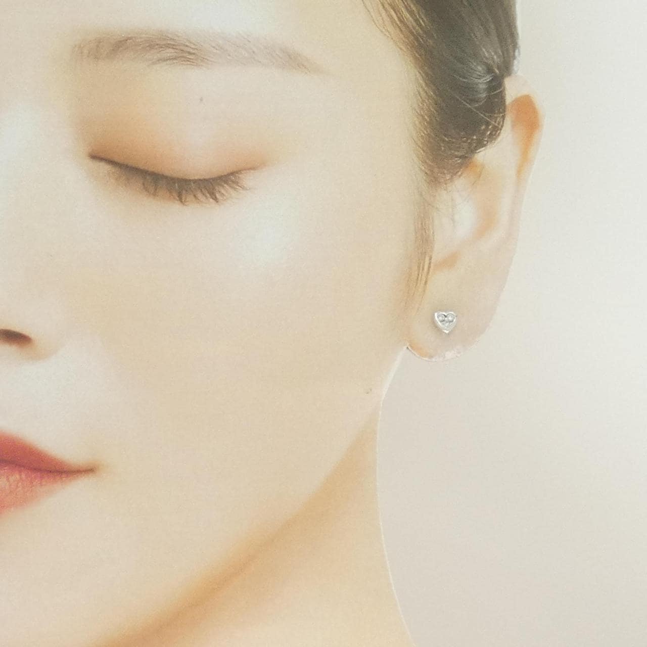 K18WG ハート ダイヤモンド ピアス 0.14CT