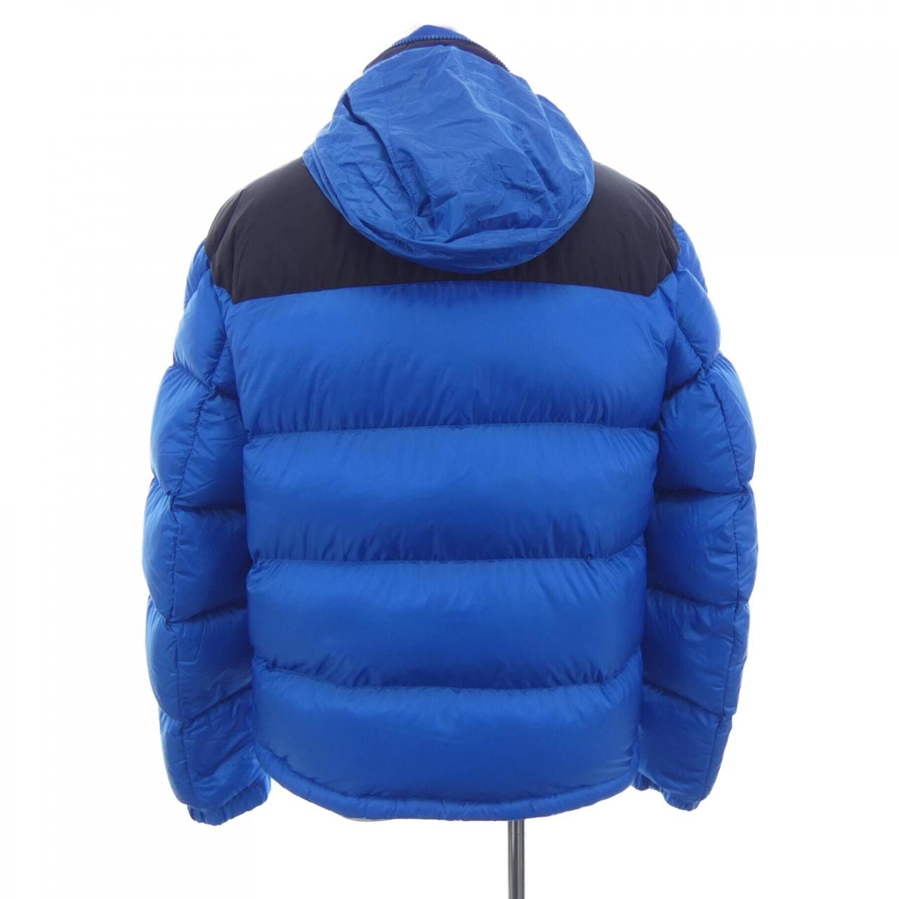 モンクレール MONCLER ダウンジャケット