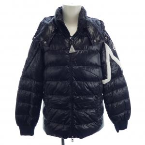 モンクレール MONCLER ダウンジャケット