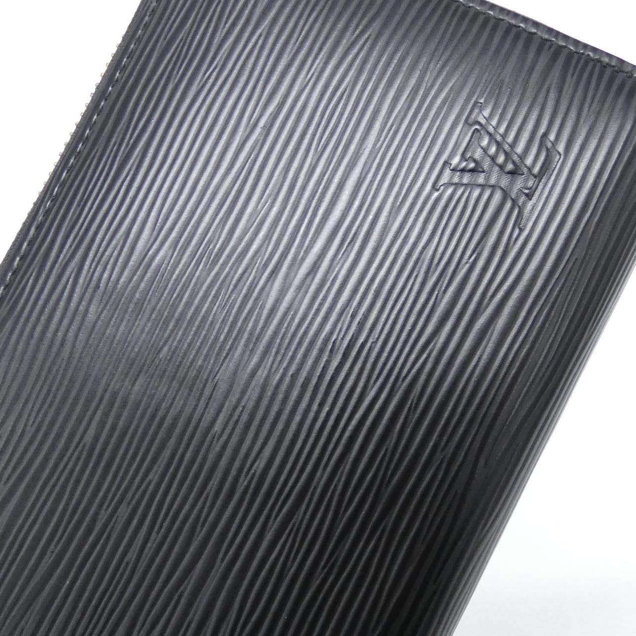 ルイヴィトン エピ ジッピー ウォレット M68755 財布