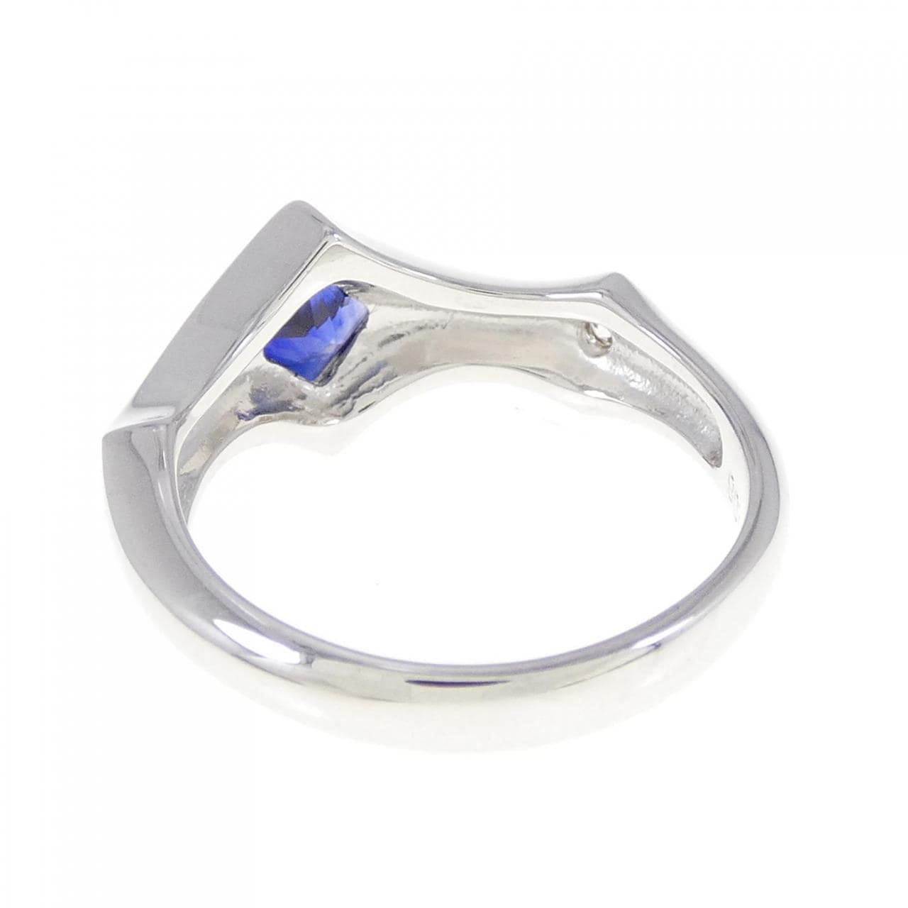 K18WG sapphire ring 0.45CT