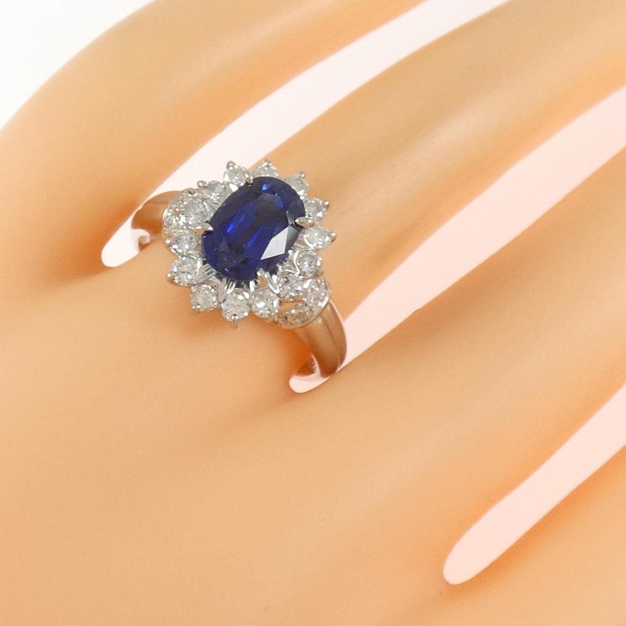 PT900 サファイヤ リング 2.21CT