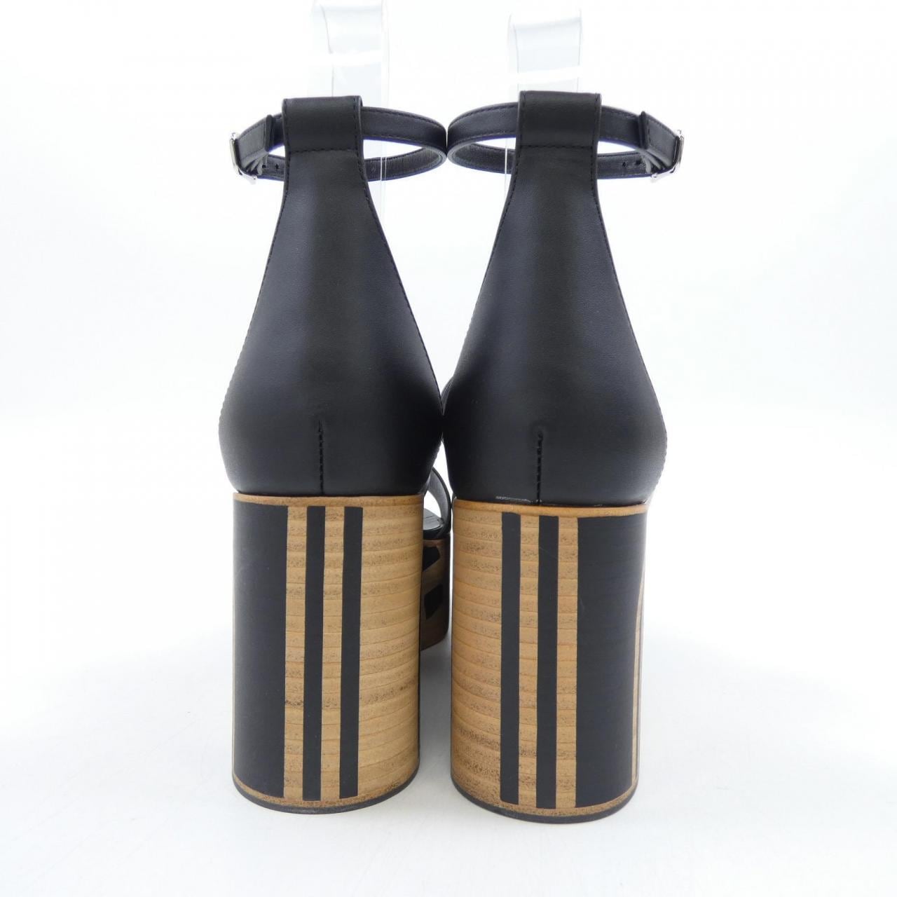 エルメス HERMES カリス　ブリッドドゥガラカドリタトゥー 251192Z サンダル