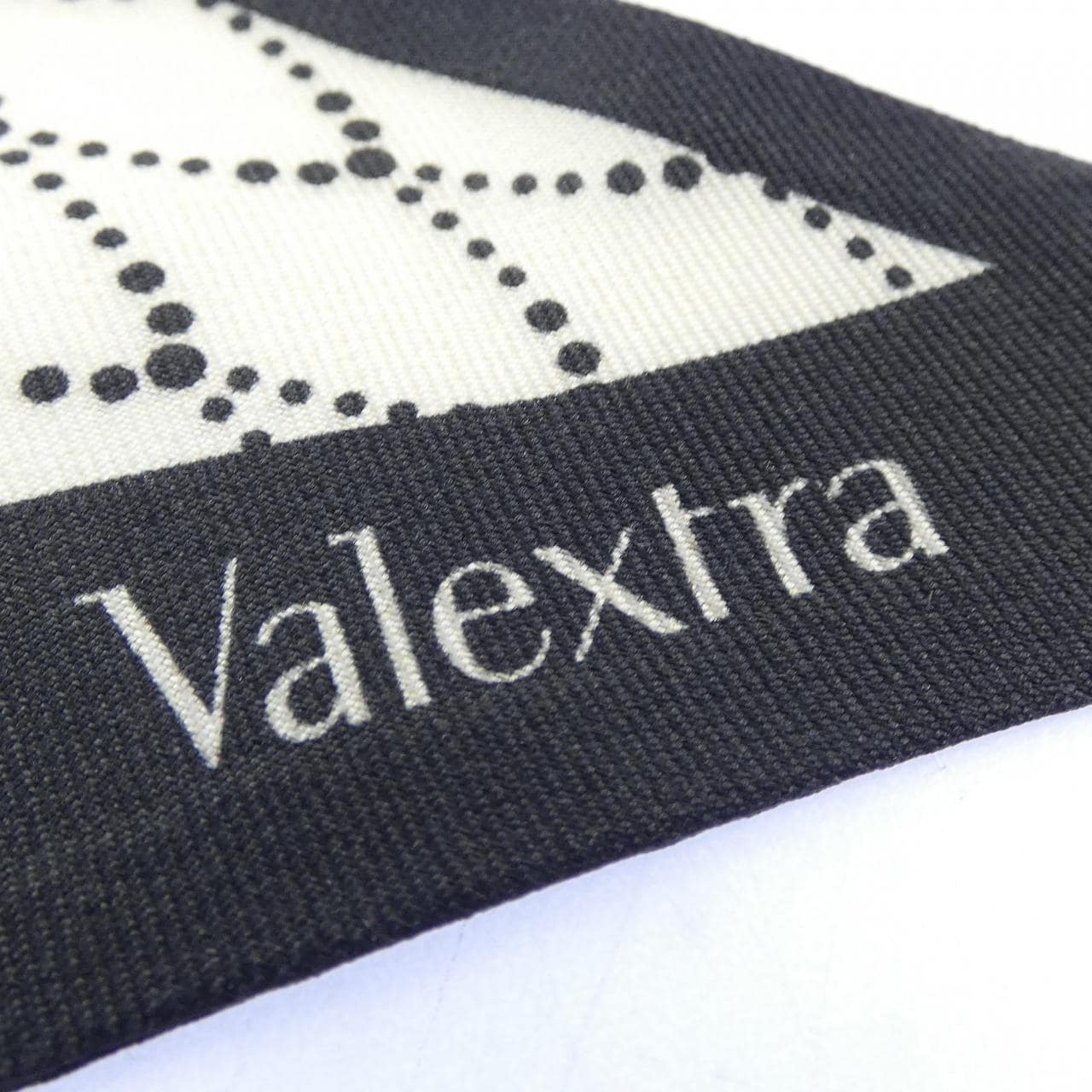 ヴァレクストラ VALEXTRA LOVE シルクバンド FONL0007730T9999 SCARF