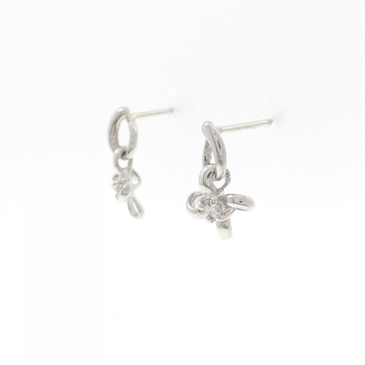 PT900 ダイヤモンド ピアス 0.06CT