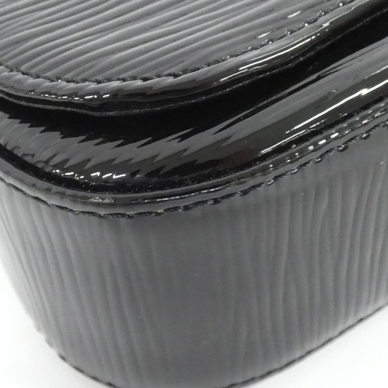 ルイヴィトン エピ エレクトリック ポシェット ソービー M4029N バッグ