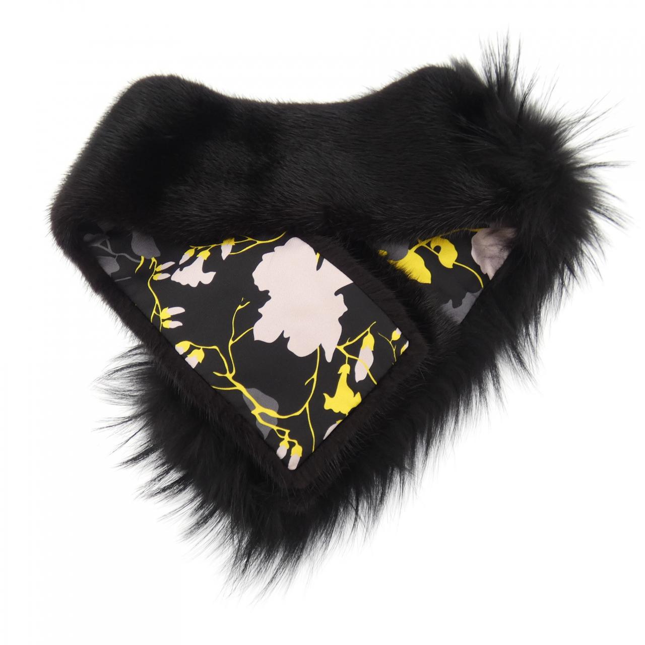 サルヴァトーレフェラガモ SALVATORE FERRAGAMO MUFFLER