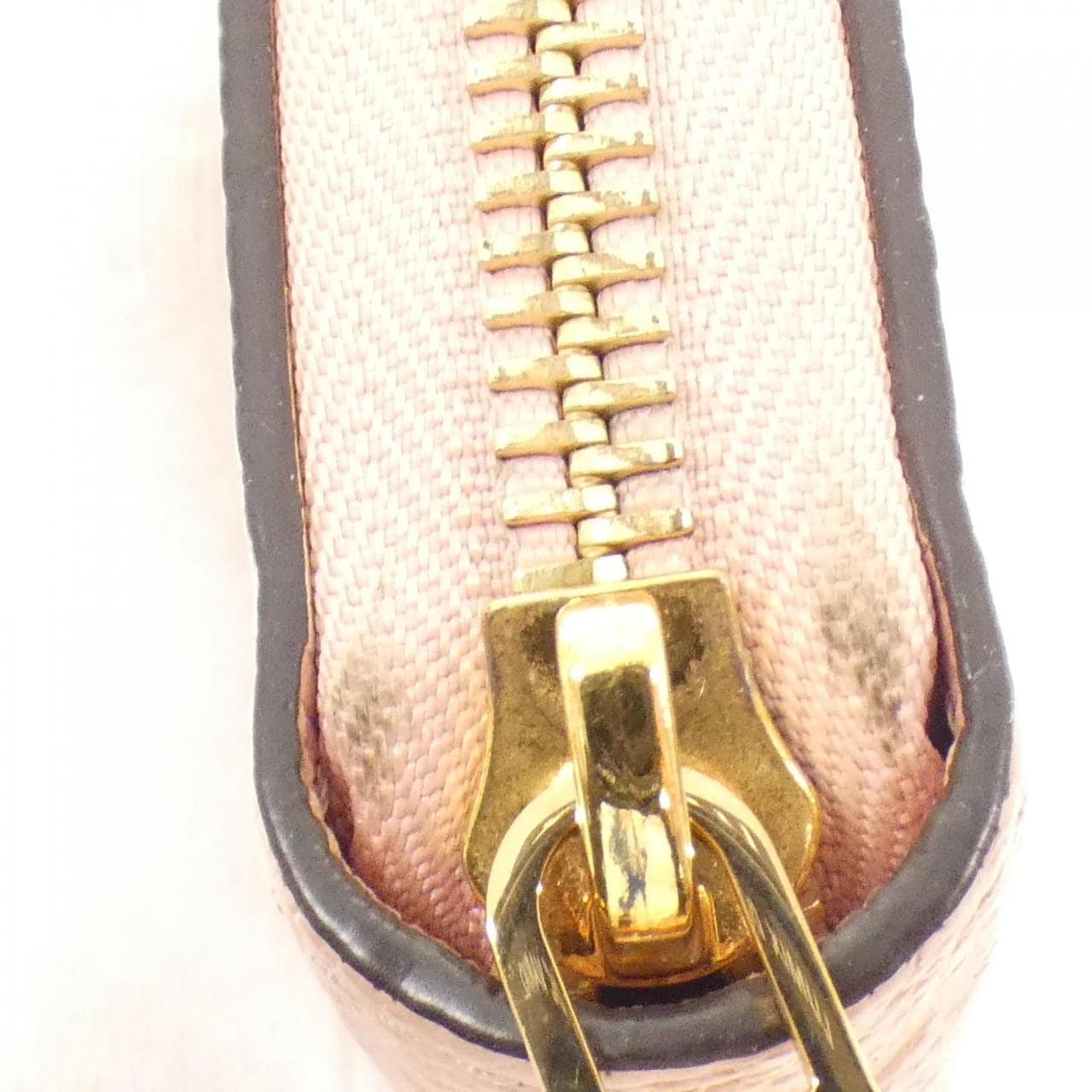 LOUIS VUITTON Monogram Empreinte拉链錢包 M64090 錢包