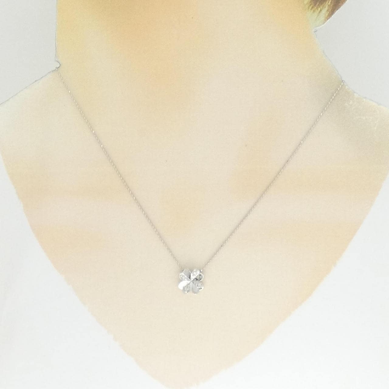 PT900/PT850 クローバー ダイヤモンド ネックレス 0.13CT
