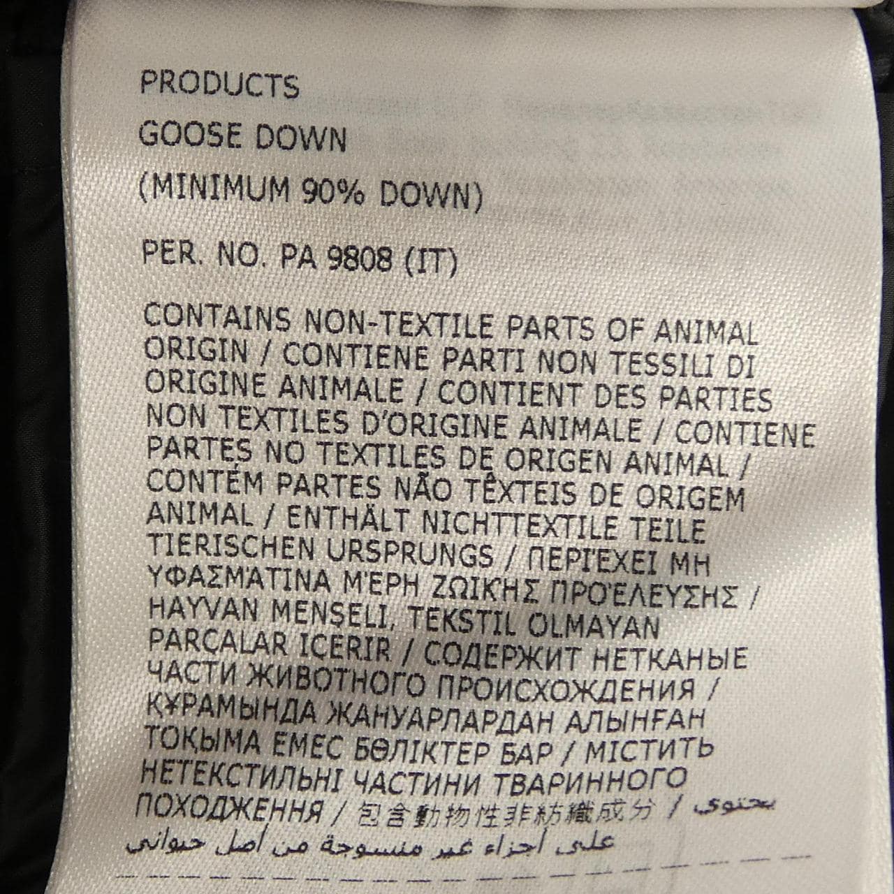 モンクレール MONCLER 10939B00006 M1122 ダウンジャケット