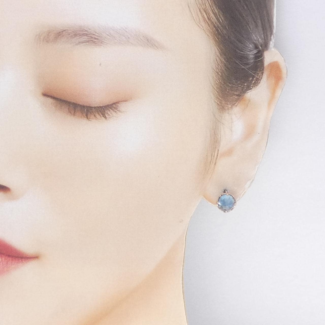 K10PG ブルートパーズ ピアス