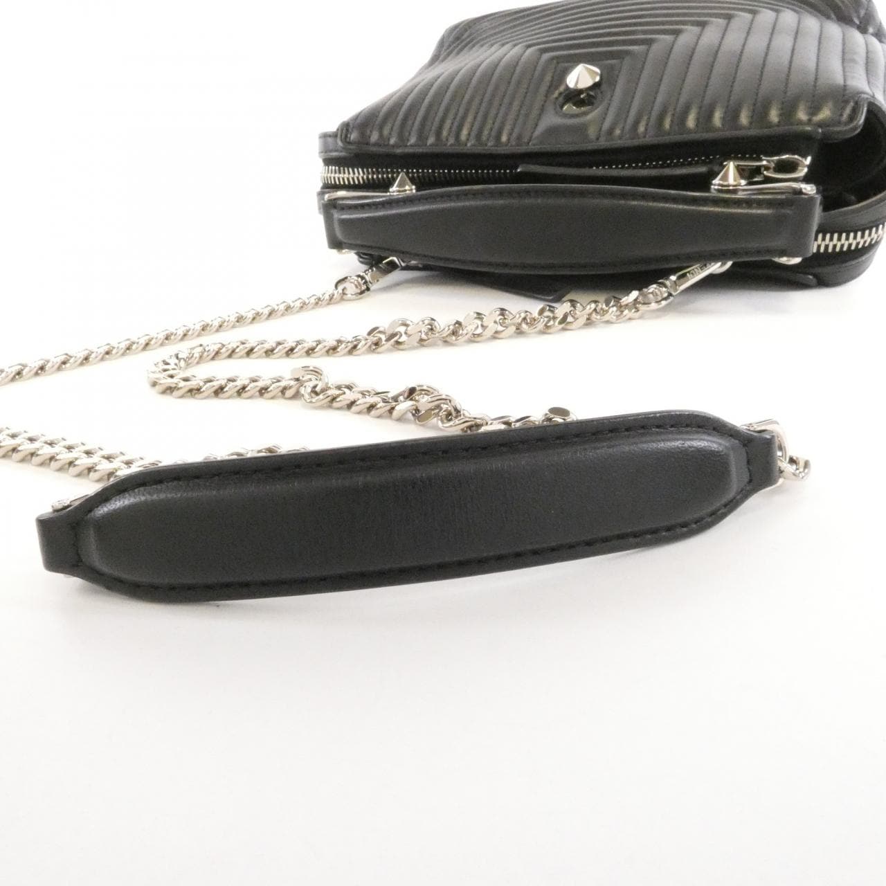 フェンディ DOTCOM CLICK 8BN299 I8F バッグ