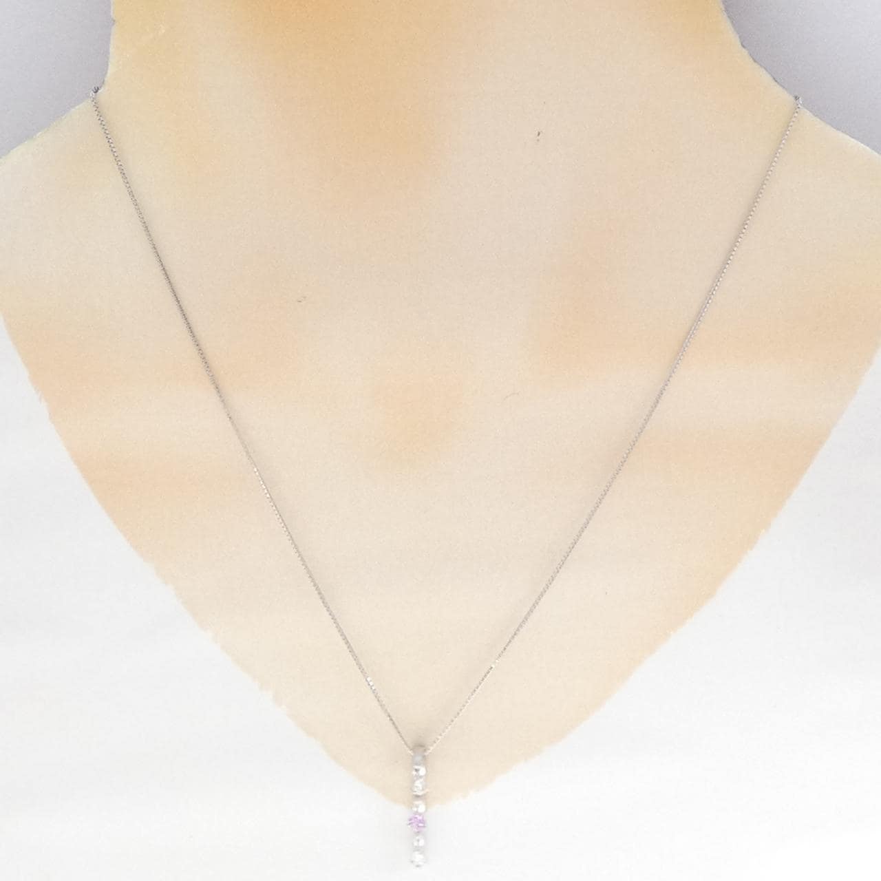K18WG サファイヤ ネックレス 0.127CT