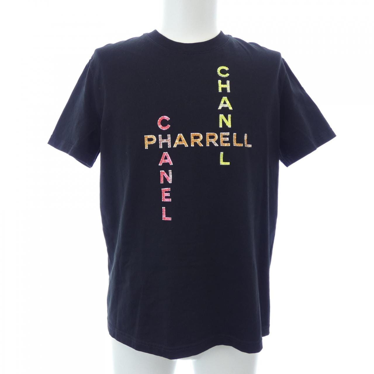 シャネル CHANEL PHARRELL WILLIAMS P61052K46833 Tシャツ