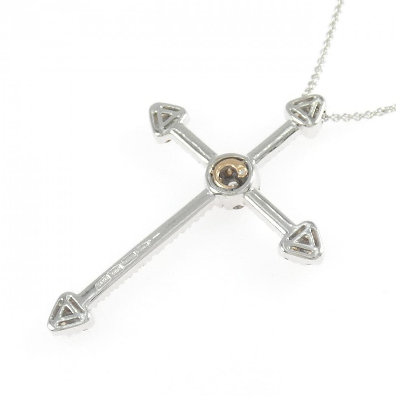 750WG/750PG クロス ダイヤモンド ネックレス