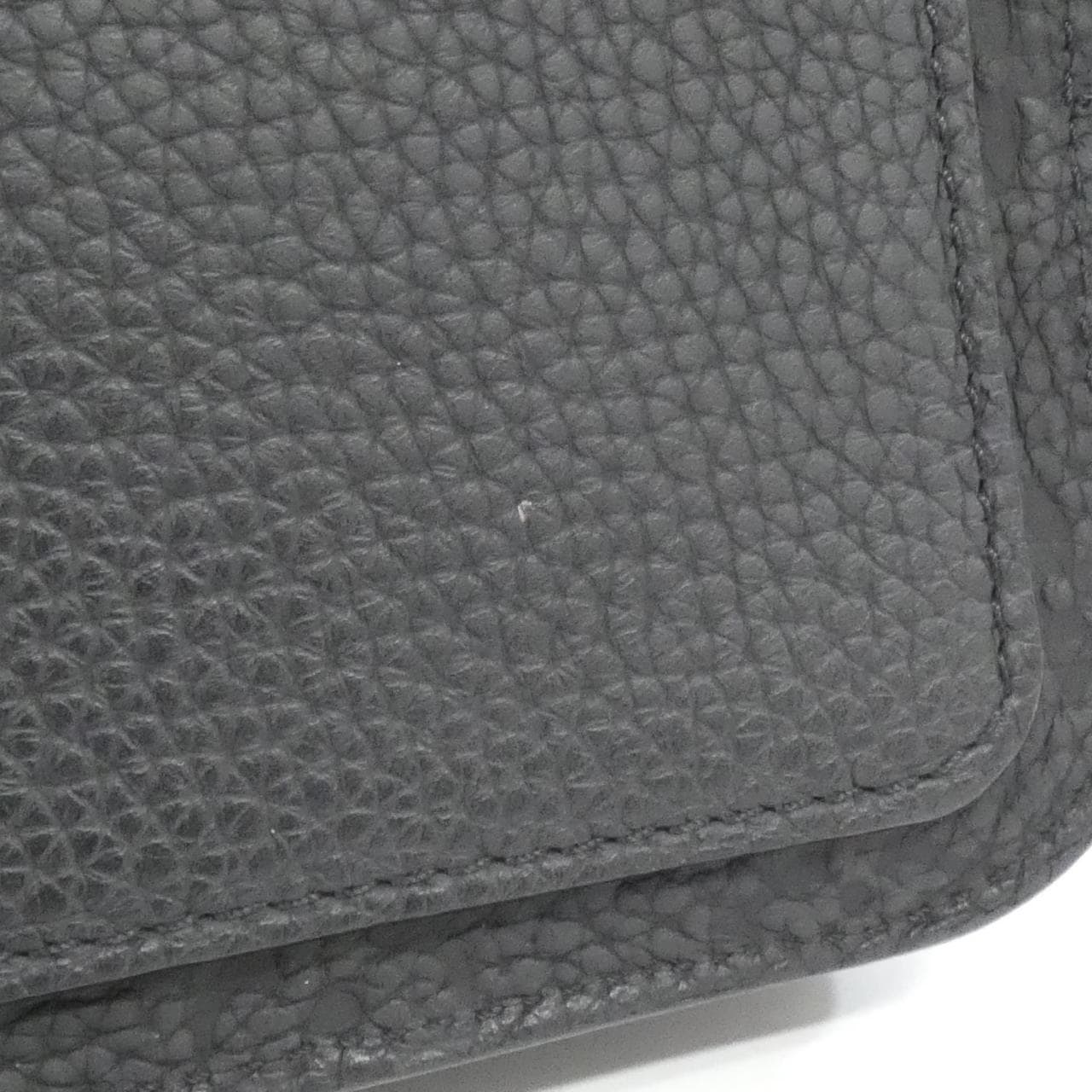 ルイヴィトン トリヨン モノグラム Sロック スリングバッグ M58487 バッグ