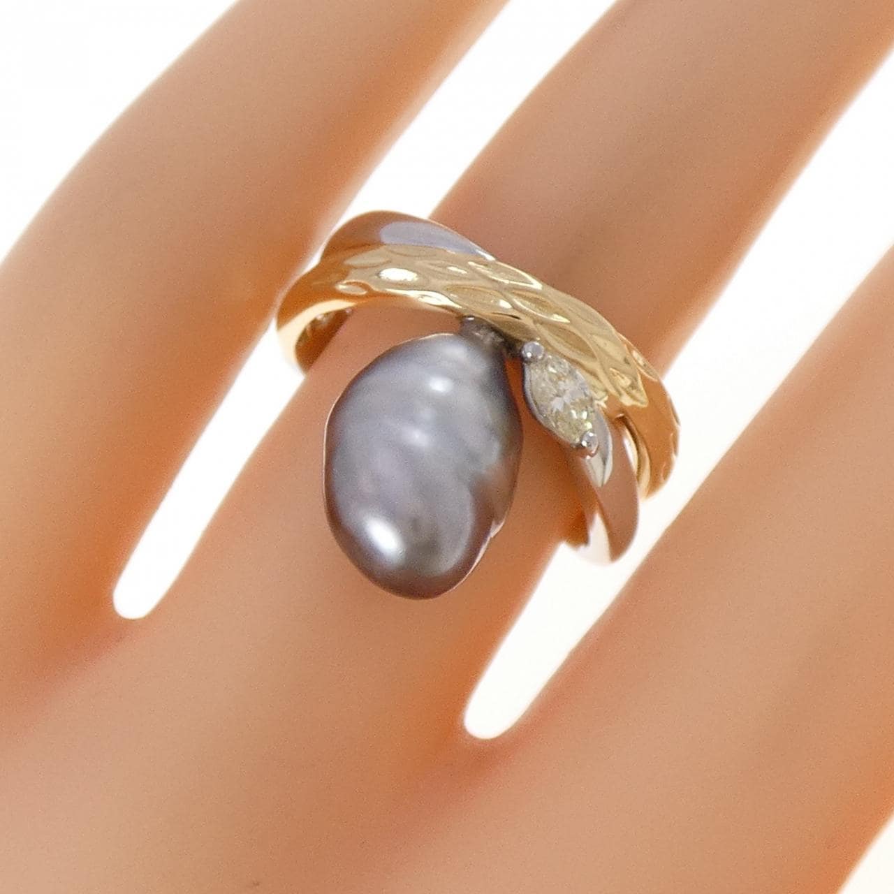 PT900/K18YG 黒蝶パール リング